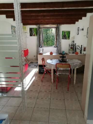 Villa Studio Tres Agreable Totalement Independant Dans Maison Avec Cour Sans Vis A Vis Vittel Exterior foto